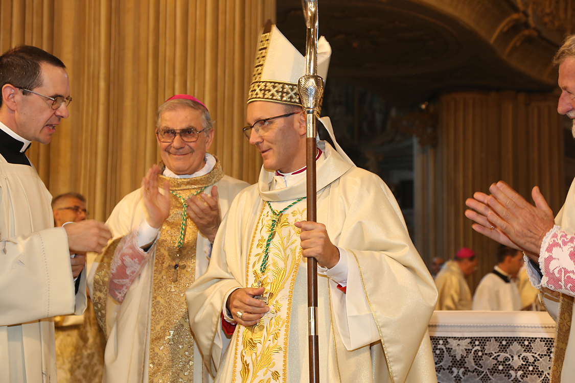 Monsignor Marco Prastaro Vescovo di Asti_289.jpg